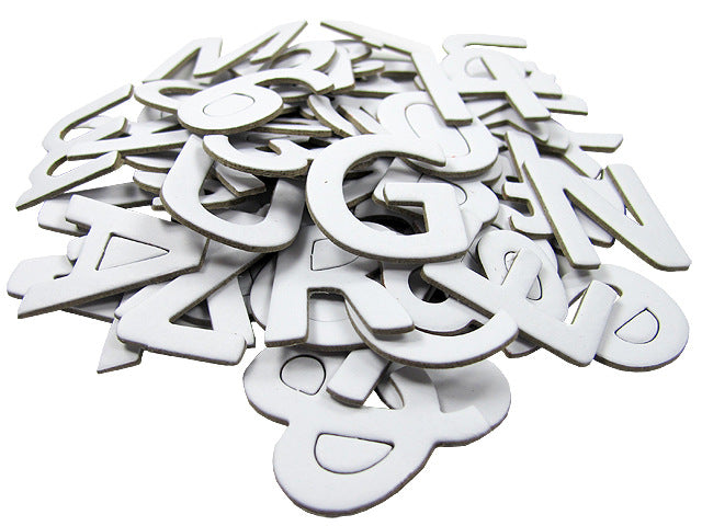 67 Kartonstanzteile Buchstaben und Zahlen